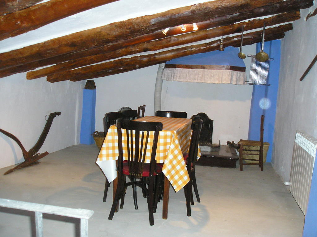 Casa Rural Ruta Del Agua 4 Hab Al Lado Monasterio De Piedra Munebrega Bilik gambar